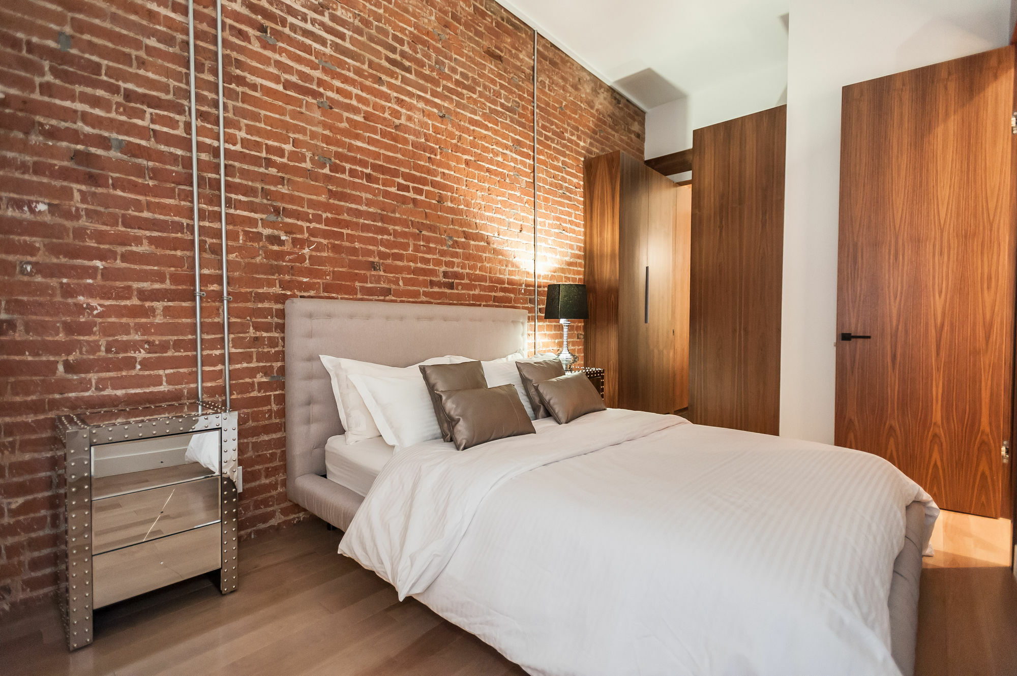 Le Merrill Boutique Hotel Montréal Exteriör bild
